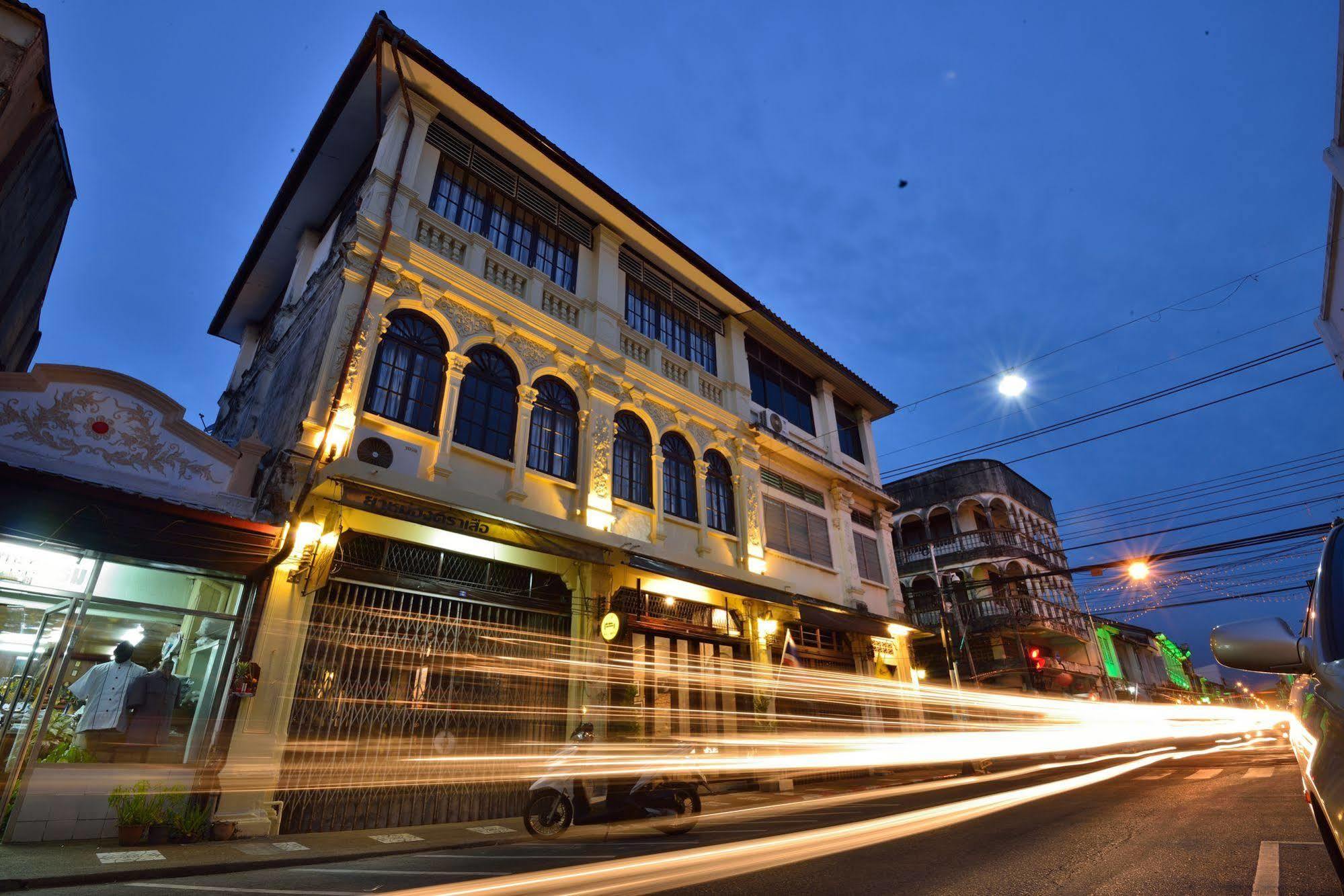 The Rommanee Classic Guesthouse Phuket Exterior foto